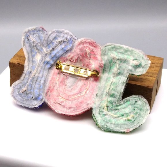 Large Holiday JOY Sequins Brooch with Faux Pearl Embellishments, Colorful Spell - Picture 4 of 4